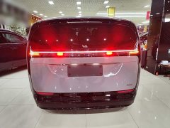 Li Auto Li Xiang MEGA Ultra - ფოტო 6
