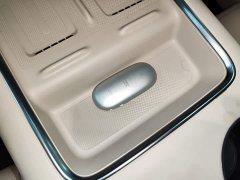 Li Auto Li Xiang MEGA Ultra - ფოტო 9