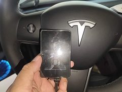 Tesla Model 3 Performance All-Wheel Drive - ფოტო 9