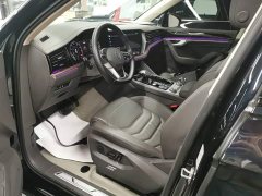Volkswagen Touareg 3.0TSI Rui Xiang Edition Obsidian Black Sport Package - ფოტო 11