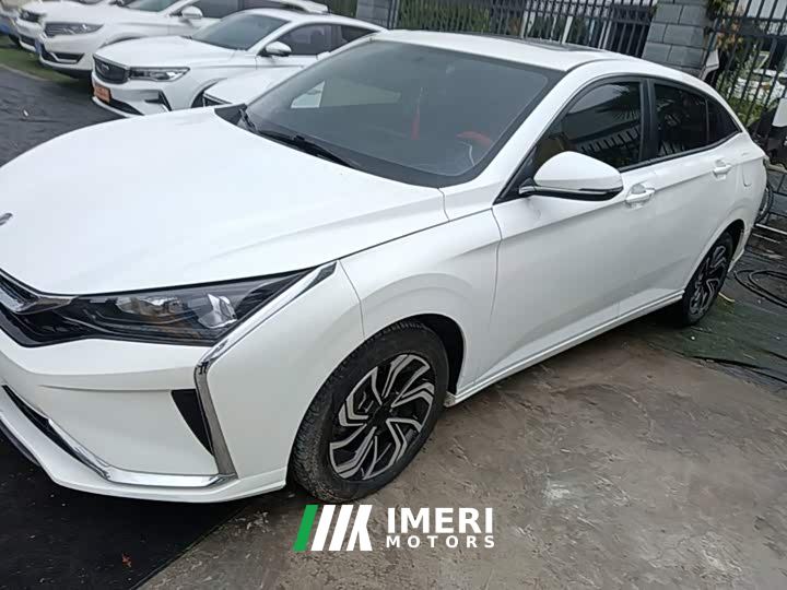 Dongfeng Yixuan 230T Automatic Pursuit Engine Edition