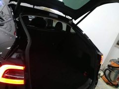 Tesla Model Y Rear-Wheel Drive - ფოტო 19