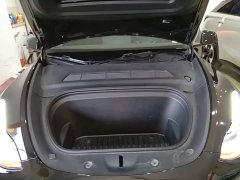Tesla Model Y Rear-Wheel Drive - ფოტო 20
