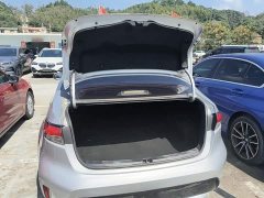 Toyota Corolla 1.8L CVT Luxury - ფოტო 19