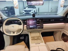 NIO ES8 2026 Six-Seat Executive Signature Edition - ფოტო 10