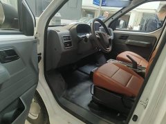 Wuling Yangguang 2024 300km Comfort Passenger Van 75kW - ფოტო 16