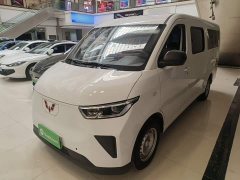 Wuling Yangguang 2024 300km Comfort Passenger Van 75kW - ფოტო 2