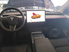 Tesla Model Y Rear-Wheel Drive - ფოტო 13