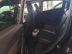 Tesla Model Y Rear-Wheel Drive - ფოტო 17
