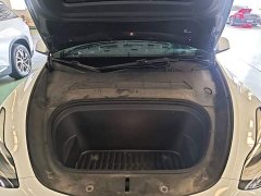 Tesla Model Y Rear-Wheel Drive - ფოტო 20