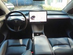 Tesla Model Y Rear-Wheel Drive - ფოტო 10