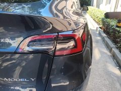 Tesla Model Y Rear-Wheel Drive - ფოტო 8