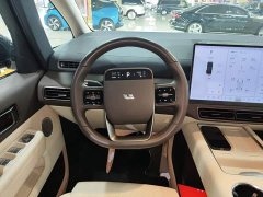 Li Auto Li Xiang MEGA 2024 Ultra - ფოტო 11