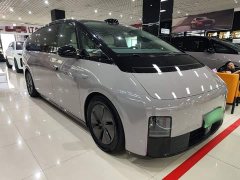 Li Auto Li Xiang MEGA 2024 Ultra - ფოტო 4