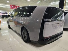 Li Auto Li Xiang MEGA 2024 Ultra - ფოტო 5