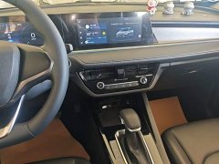 Ford Fiesta 1.5L Automatic Diamond Edition - ფოტო 13