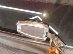 Toyota Camry 2.0G Luxury - ფოტო 9