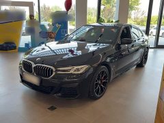 BMW 5 Series (Imported) Facelift 540i Elegance M Sport Package - ფოტო 1