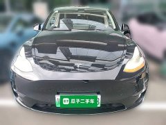 Tesla Model Y Standard Range RWD - ფოტო 5
