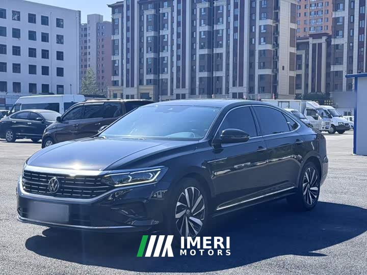 Volkswagen Passat Facelift 330TSI Luxury - ავტომობილი ჩინეთიდან