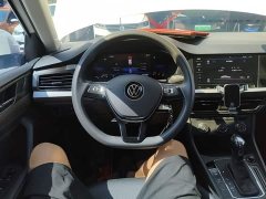 Volkswagen Lavida 1.5L Automatic Comfort - ფოტო 11