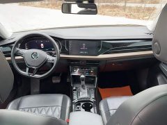 Volkswagen Passat 330TSI Luxury - ფოტო 8