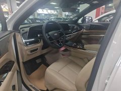 Cadillac XT5 2025 2.0T Luxury - ფოტო 15