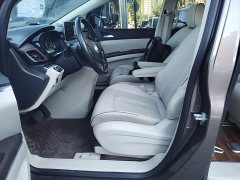 Buick GL8 Land Executive Cabin 652T Luxury - ფოტო 15