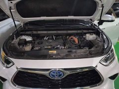 Toyota Highlander Hybrid 2.5L AWD Premium 7-Seater - ფოტო 11
