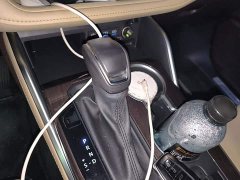 Toyota Highlander Hybrid 2.5L AWD Premium 7-Seater - ფოტო 7