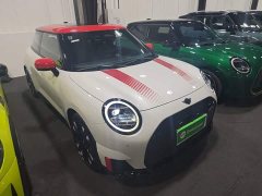 BMW Electric MINI JCW JOHN COOPER WORKS - ფოტო 4
