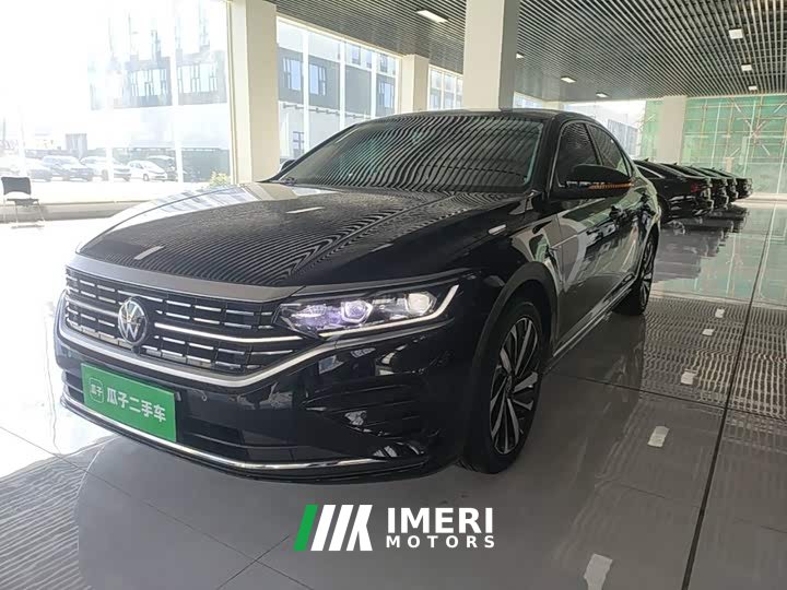 Volkswagen Passat 380TSI Dragon Prestige Edition