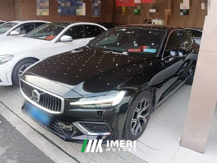 Volvo S60 2023 B4 Smart Luxury Edition - ავტომობილი ჩინეთიდან