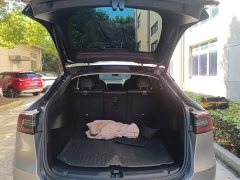 Tesla Model Y Rear-Wheel Drive - ფოტო 19