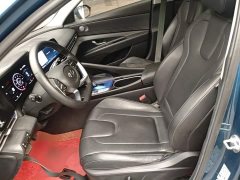 Hyundai Elantra 1.5L CVT Luxury - ფოტო 15