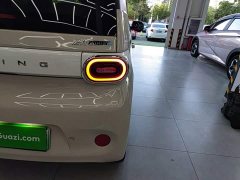 Wuling Hongguang MINIEV Third Generation 215km Advanced Edition - ფოტო 8