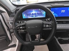 Chery Tiggo 7 Plus 1.6T GDI DCT Luxury - ფოტო 11