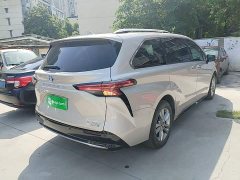 Toyota Sienna 2021 2.5L Hybrid Platinum Edition - ფოტო 5