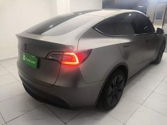 Tesla Model Y Rear-Wheel Drive - ფოტო 7