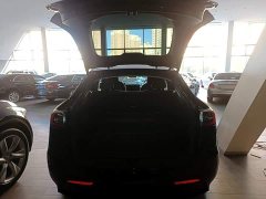 Tesla Model Y Long Range All-Wheel Drive - ფოტო 19