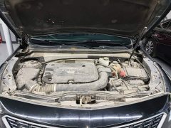 Cadillac XT4 28T FWD Luxury - ფოტო 16