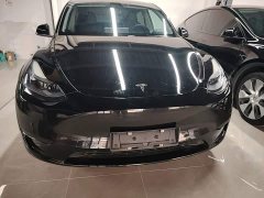 Tesla Model Y Rear-Wheel Drive - ფოტო 3