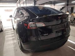 Tesla Model Y Rear-Wheel Drive - ფოტო 5