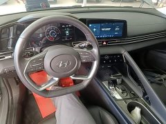 Hyundai Elantra 1.5L CVT Luxury - ფოტო 10