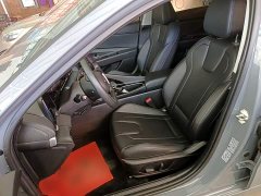 Hyundai Elantra 1.5L CVT Luxury - ფოტო 15