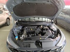 Hyundai Elantra 1.5L CVT Luxury - ფოტო 20
