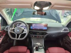 BMW 3 Series 325Li M Sport Package - ფოტო 10