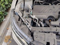 Nissan Qashqai 2.0L CVT XV Premium Luxury - ფოტო 19