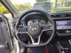 Nissan Qashqai 2.0L CVT XV Premium Luxury - ფოტო 3