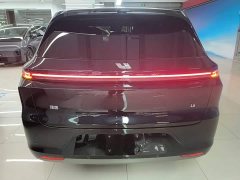 Li Auto L6 Max - ფოტო 6